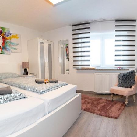#3 Bequemes Zimmer Mit Pool Und Garten Memmingen Eksteriør billede