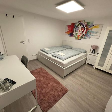#3 Bequemes Zimmer Mit Pool Und Garten Memmingen Eksteriør billede