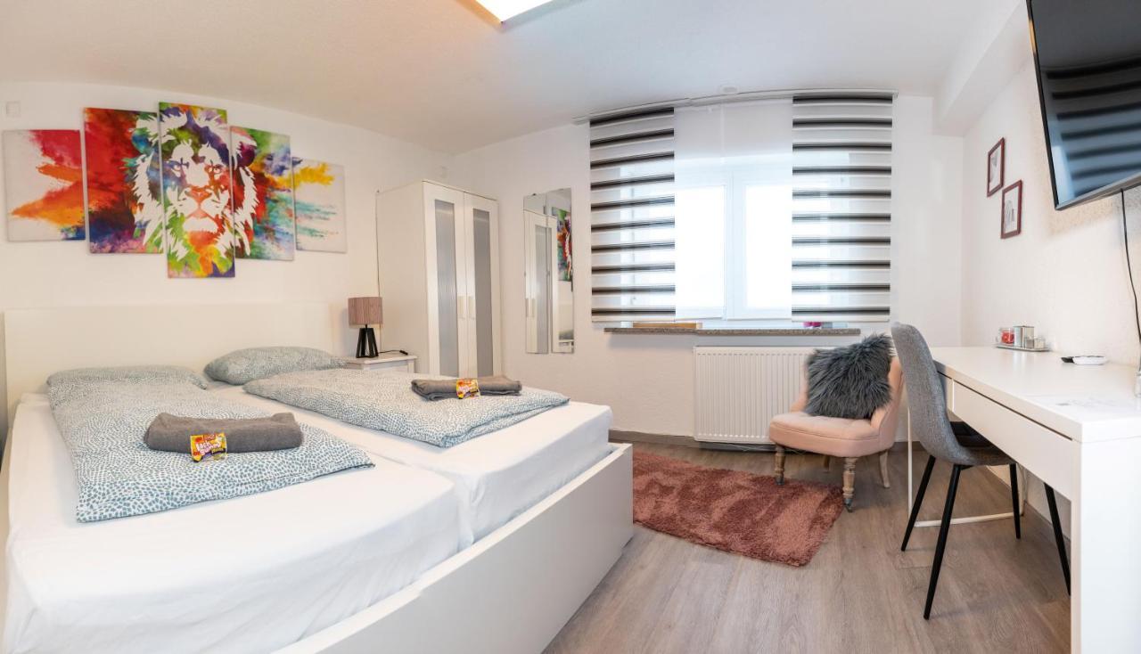 #3 Bequemes Zimmer Mit Pool Und Garten Memmingen Eksteriør billede