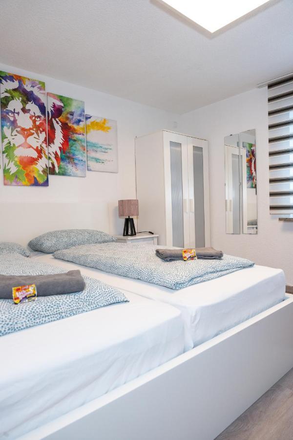 #3 Bequemes Zimmer Mit Pool Und Garten Memmingen Eksteriør billede