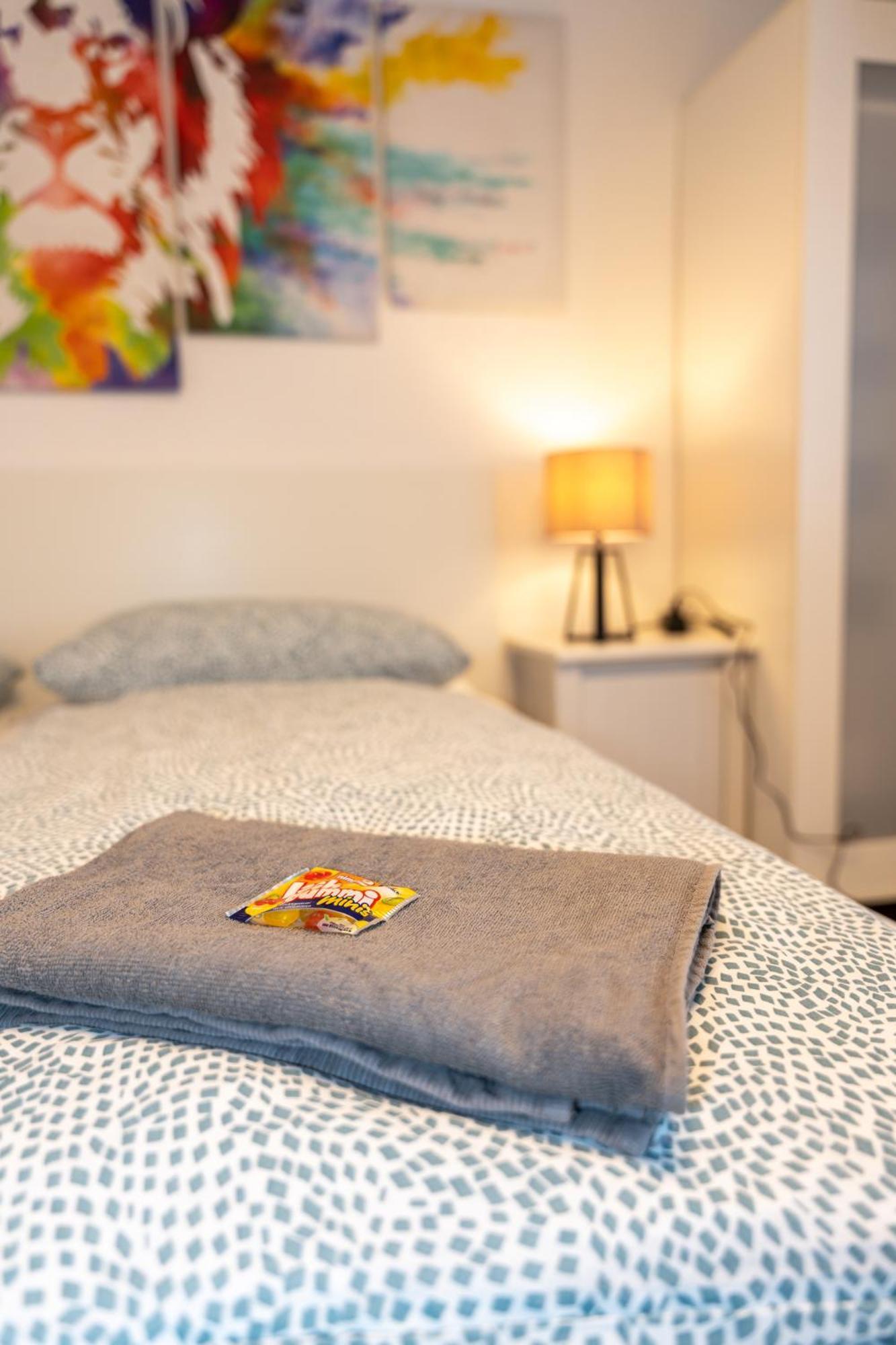 #3 Bequemes Zimmer Mit Pool Und Garten Memmingen Eksteriør billede